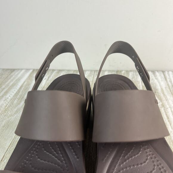 Crocs Sandals Women's Brown Brooklyn Low Wedge Size 9 - Picture 5 of 12